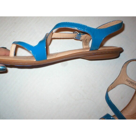 New Womens 11 Born Sandals Shoes Blue Comfort Tan Flats NWT Nahala Ankle Strap - Picture 2 of 5